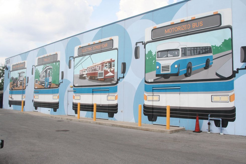 lextran bus mural